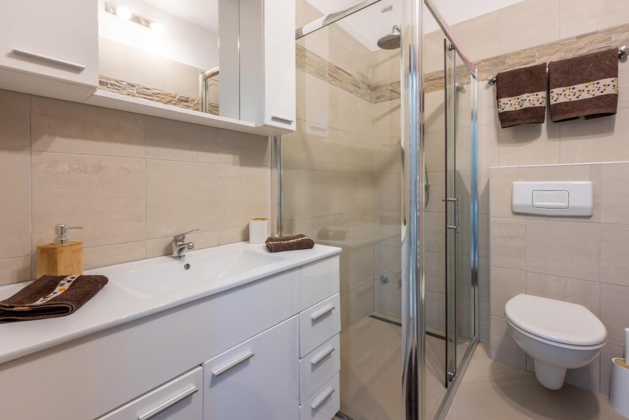 Apartmani Anita 德拉马利 外观 照片